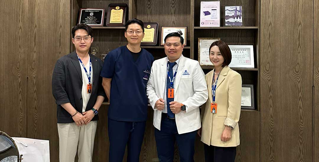 BS Phùng Mạnh Cường thường xuyên tham gia các hội nghị thẩm mỹ Quốc Tế