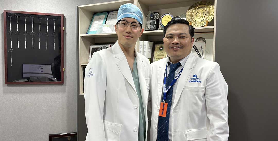 BS Phùng Mạnh Cường thường xuyên tham dự các hội nghị thẩm mỹ Quốc Tế