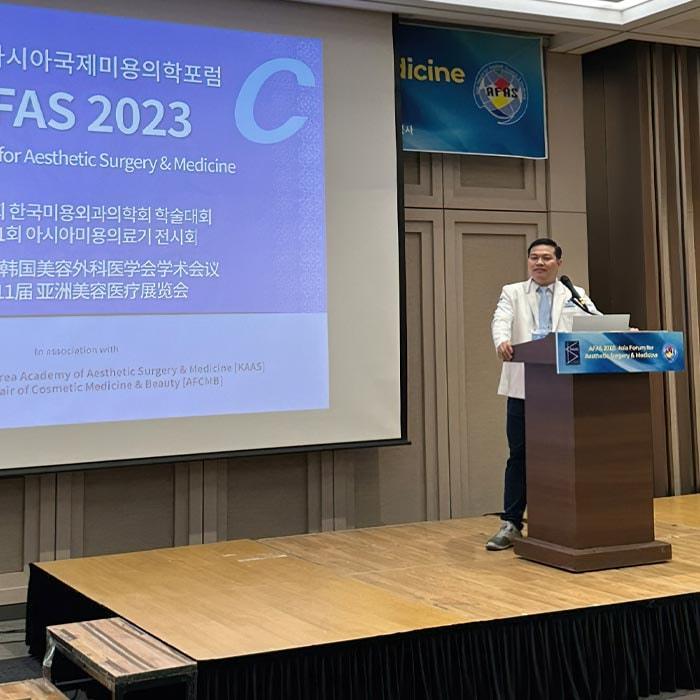 Phẫu Thuật Nâng Gò Má - Tôn Tạo Khuôn Mặt Hài Hòa Cân Đối 16 BS Phùng Mạnh Cường thường xuyên tham gia các hội nghị thẩm mỹ Quốc Tế