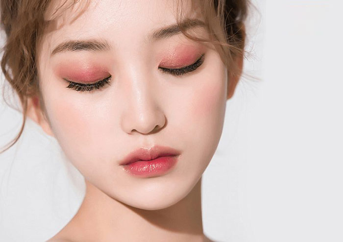 Tạo Hình Môi Trái Tim Quyến Rũ