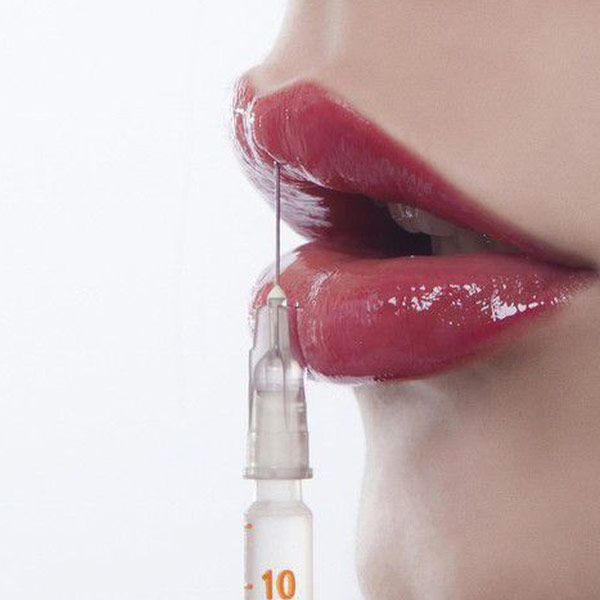 Trẻ Hóa Môi Toàn Diện Hiệu Quả